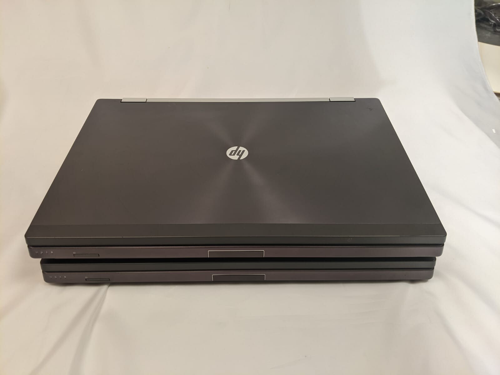 Lot of 2 HP Elitebook 8770w 17.3″ i5-3320M 8GB GB Laptop [No OS/HD/AC]