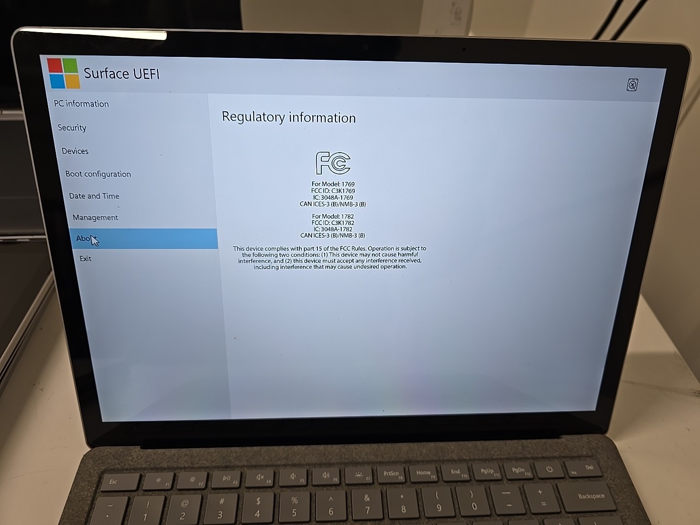 Microsoft Surface Laptop Model 1769 NO OS FOR PARTS