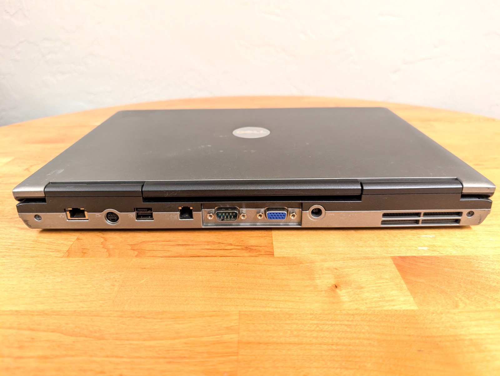 Dell Latitude D830 C2D 2.6Ghz 2GB 80GB XP Pro Serial Port DVD WiFi ~ COMPLETE!