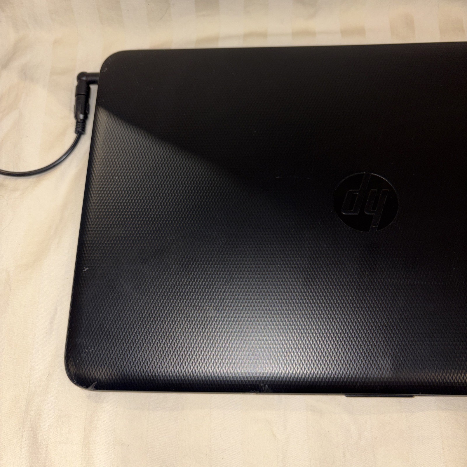 HP 15-af131dx 15.6″ AMD A6-5200 2.00GHz 8 GB RAM 500GB HD WIN 10 HOME