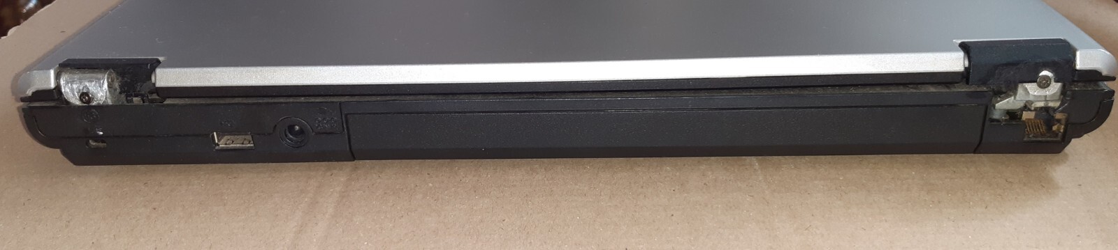 Toshiba Satellite l30-134 Celeron® M CPU 410 1.46 GHz 1.5GB RAM, 120 GB HDD Win7