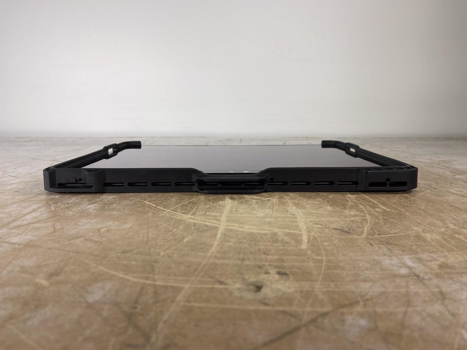 DELL LATITUDE 7210 2-IN-1 i5-10310U @ 1.70GHz, 8GB RAM, NO HDD/OS