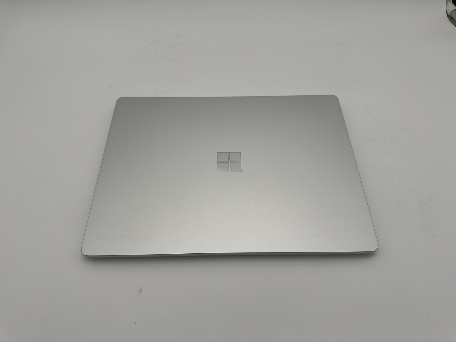 Microsoft Surface Go 1943 Core i5-1035G1@1.0GHz 8GB RAM 128GB SSD Win11P Grade B