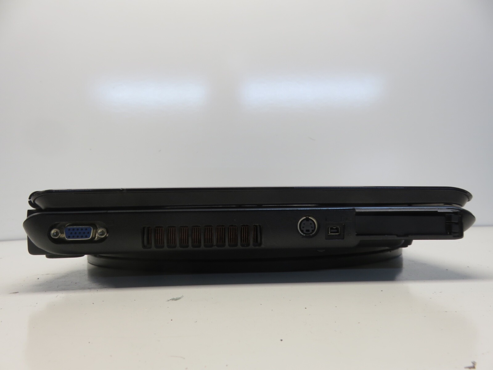 Toshiba Satellite A105-S4334 Intel Core 2 Duo T5200 1.6GHz 640 KB NO HDD No Batt
