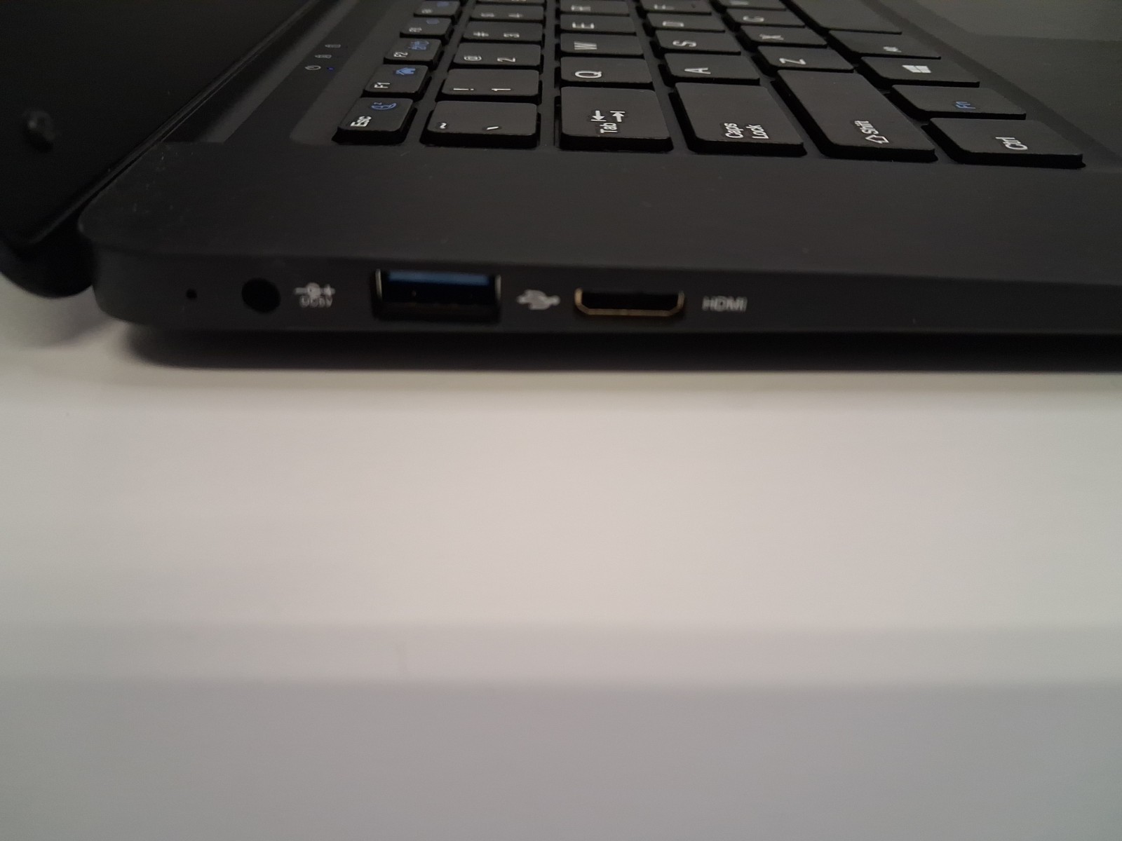 Direkt-tek Ultra Slim Laptop