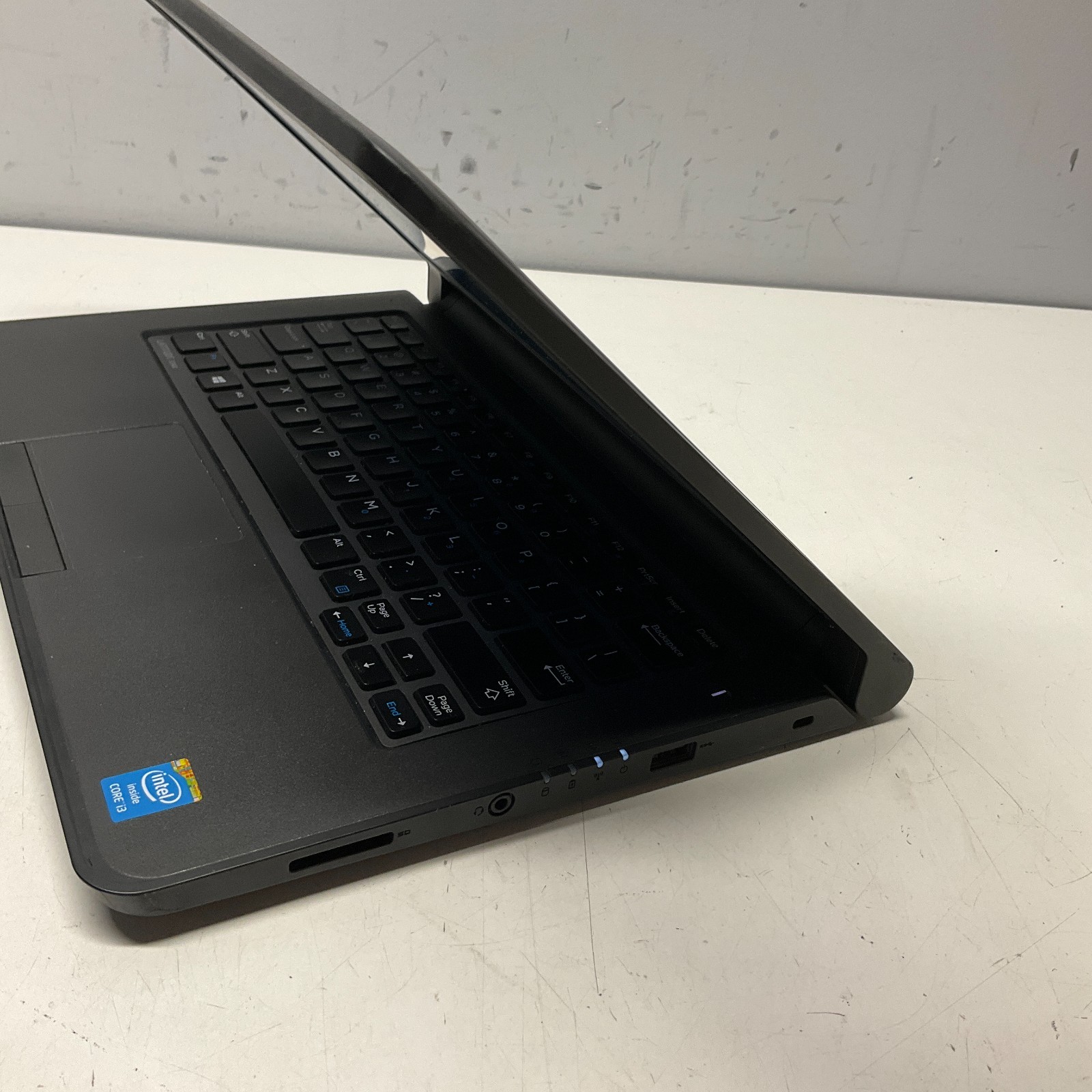 DELL Latitude 3340 Laptop Core I3-4030U@1.90GHz 4GB 256GB SSD Windows 10 Pro