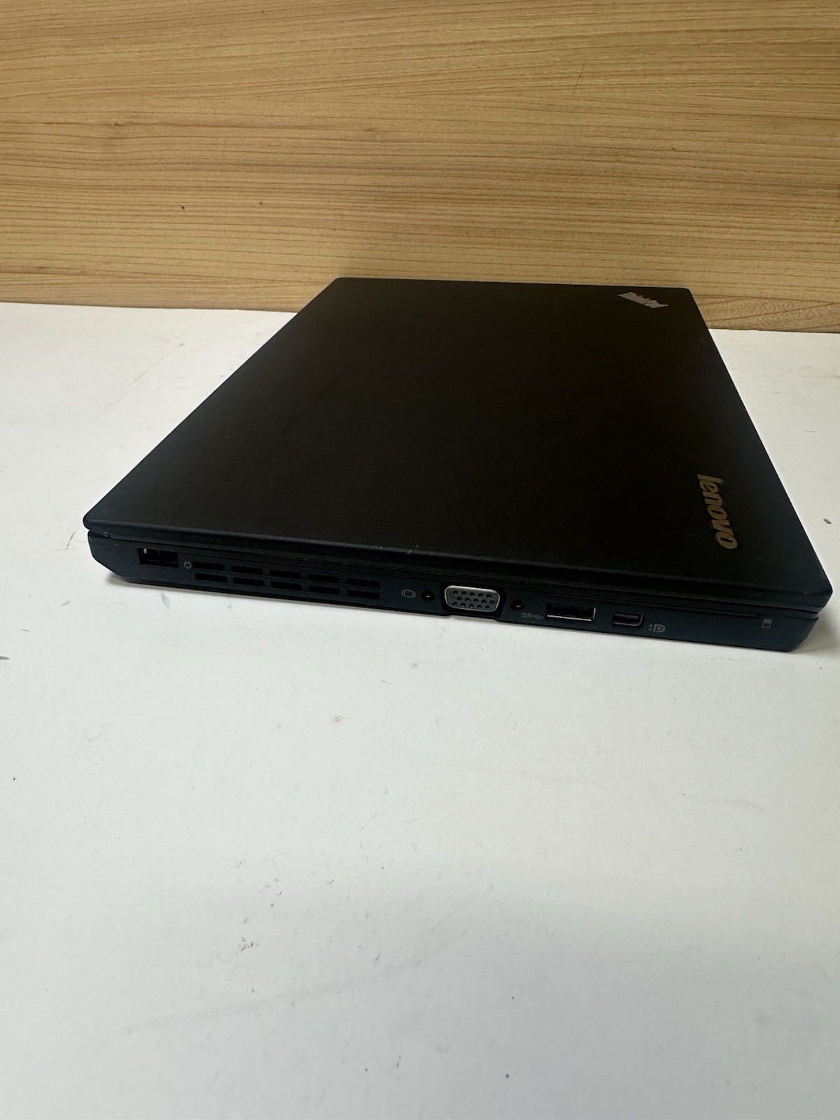 Lenovo ThinkPad X250 12.5″ i3-5010U, 8GB, 500GB HDD (NO OS No power Supply)