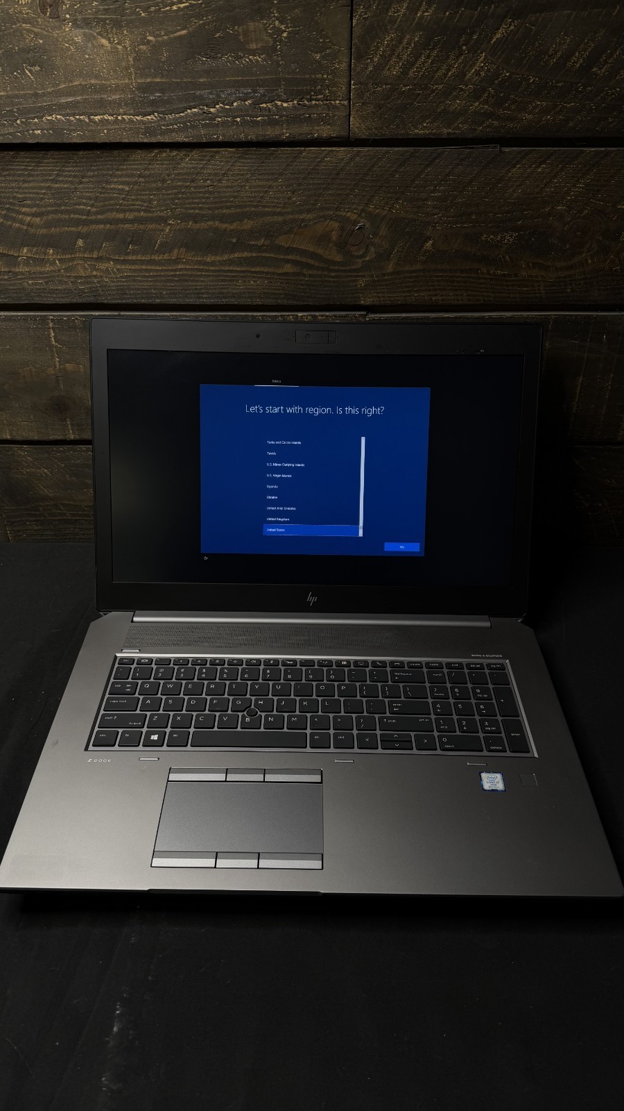 HP ZBook 17 G6 i7-9850H 2.6GHz, 256 + 224GB SSD, 32GB RAM W10 NVIDIA RTX 4000