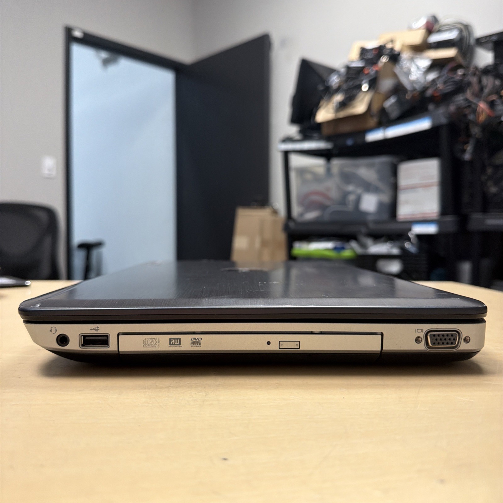 Dell Latitude E5530 Intel Core i5-3230M 2.60GHz 4GB RAM No HDD – Parts