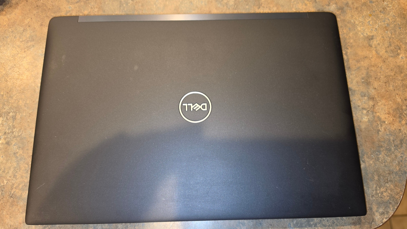 Dell Latitude 7390 13.3″ FHD i7-8650U 16GB RAM 256GB SSD Windows 11 Pro Laptop