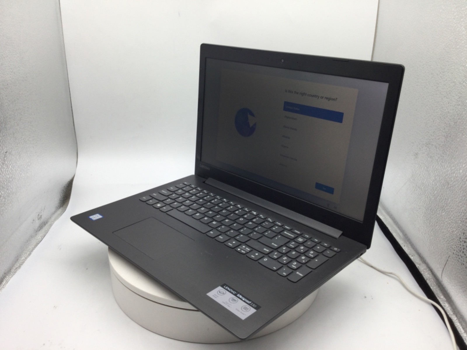 Lenovo IdeaPad 330 15.6″ Laptop i3-8130U 8GB RAM 1TB HDD Windows 11 Pro Used RD
