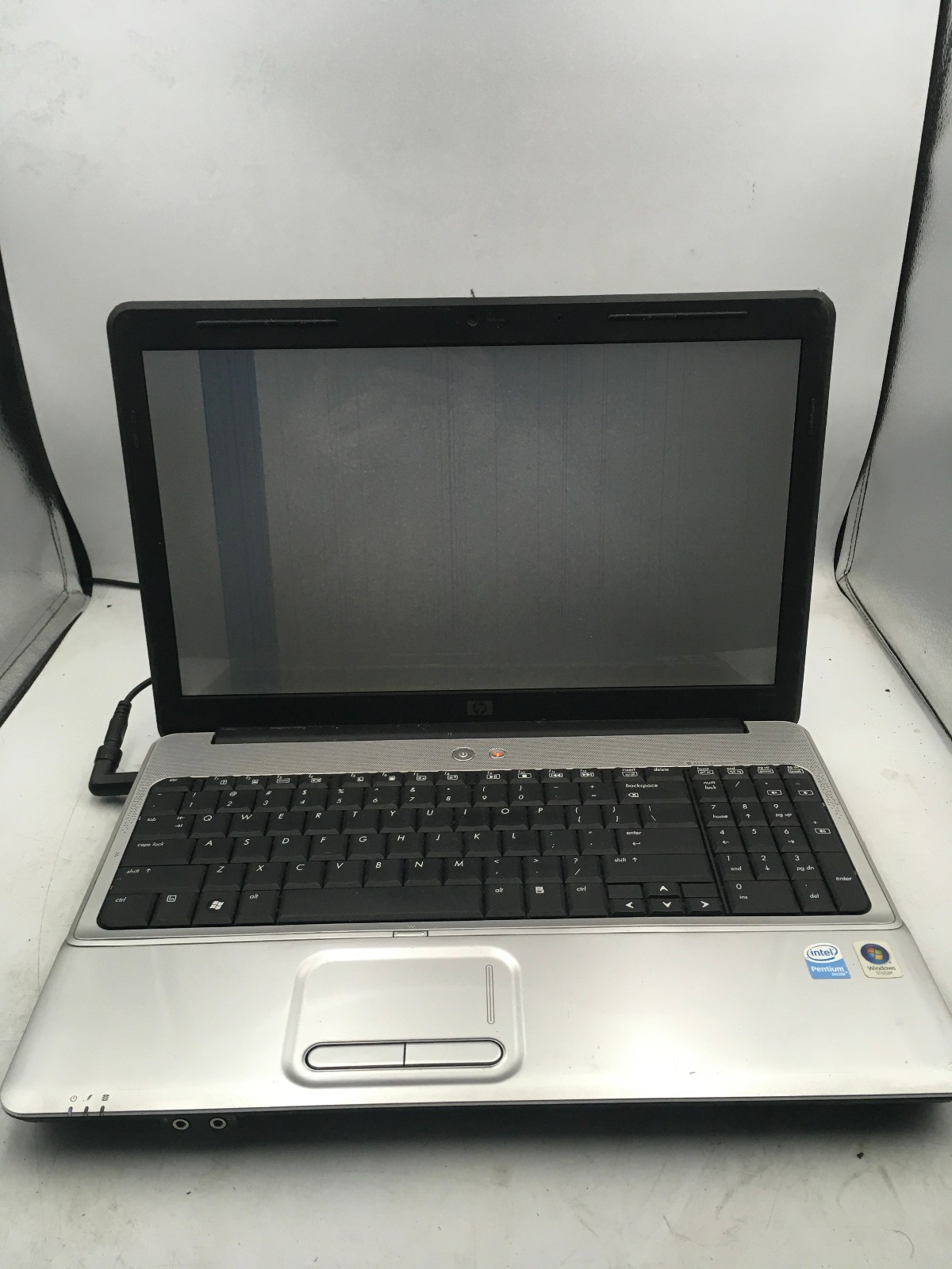 HP G60 458DX – FOR PARTS/REPAIR – INTEL PENTIUM T4200 – NO RAM – READ DESC – BB