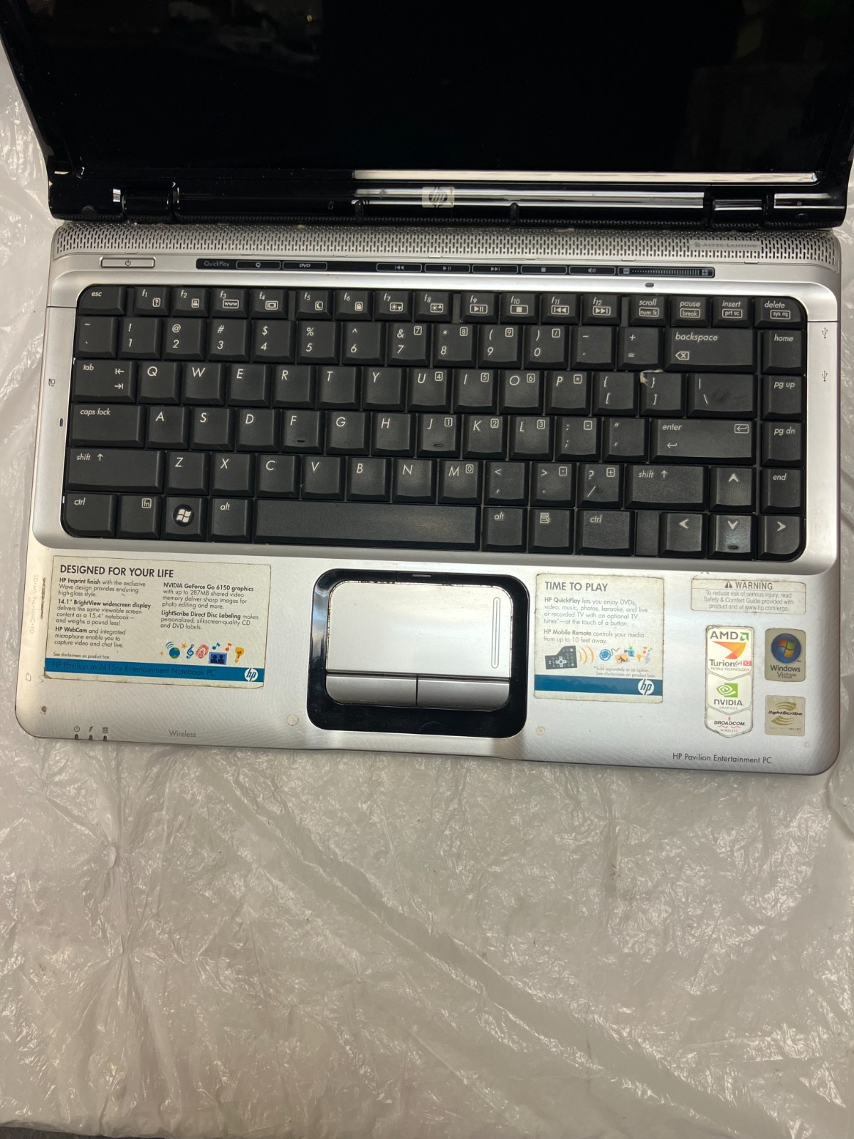HP PAVILION DV2000 – AMD TURION 64 – 1GB RAM – 14″ -NO HD FOR PARTS