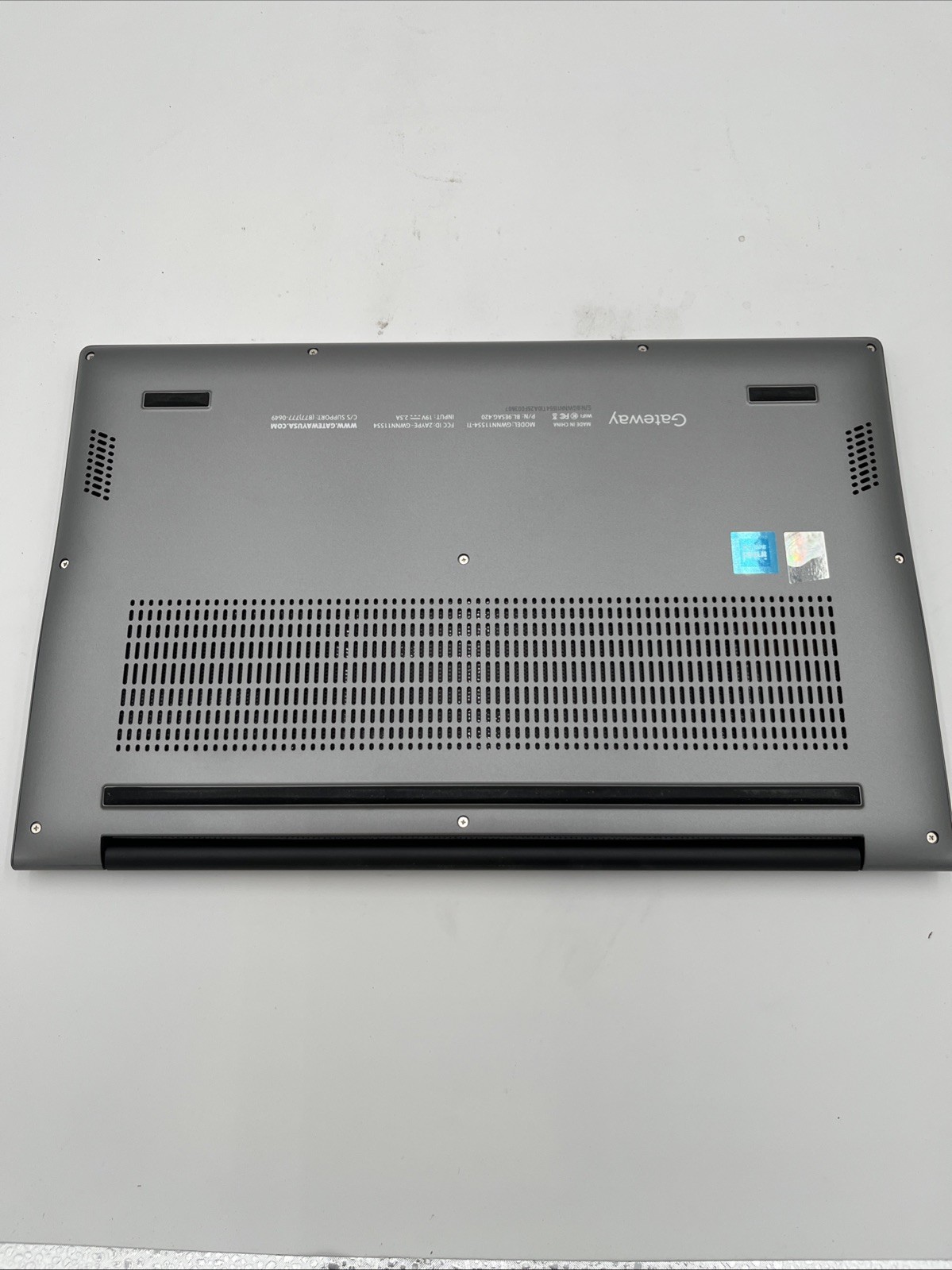Gateway GWNN11554 15.6″ FHD Laptop Intel N100 4GB RAM 128GB SSD Win 11 S New