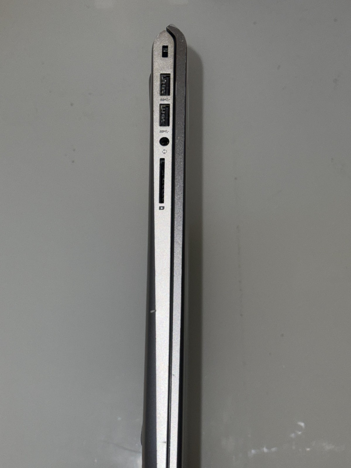 hp pavilion 15 touchscreen laptop with charger included! Great condtion!
