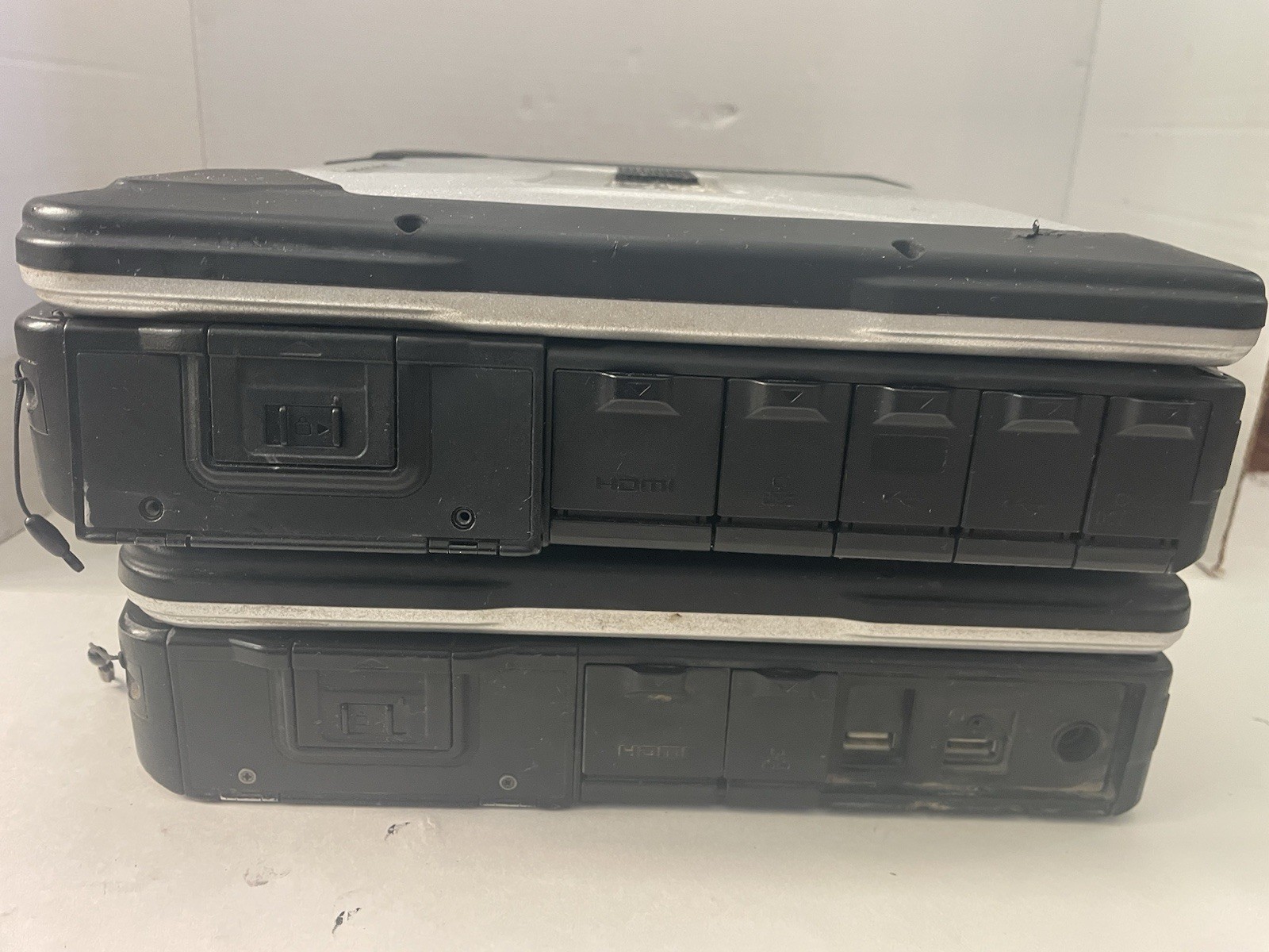 Lot 2 Panasonic CF-31 Core i3-2310M 2.10GHz 4GB RAM – No HHD – With Battery