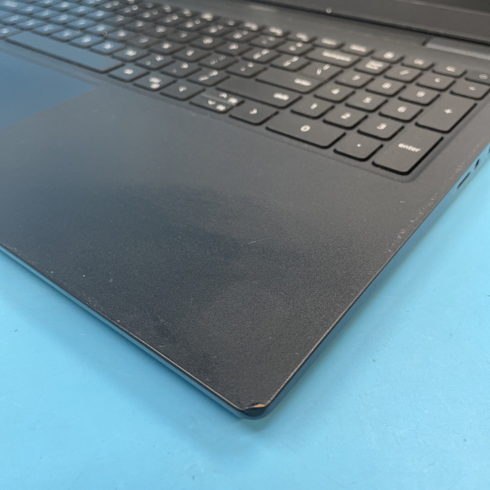 Dell Latitude 3520 | i5-1135G7 | 8GB RAM | 256GB SSD | NO OS | 67% BATT
