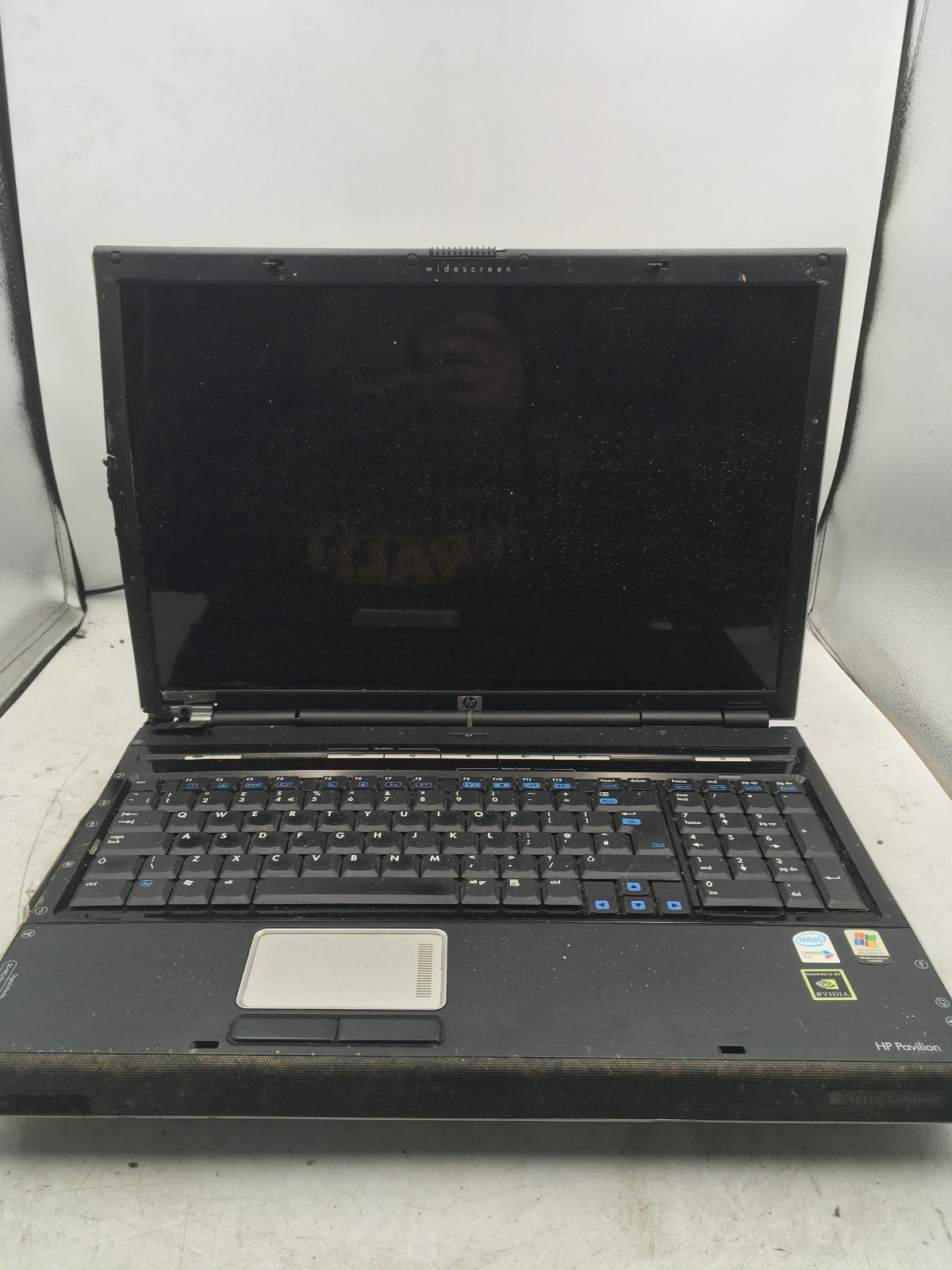 HP PAVILION DV8000 – FOR PARTS/REPAIR – INTEL CENTRINO – 256MB RAM – READ – BB