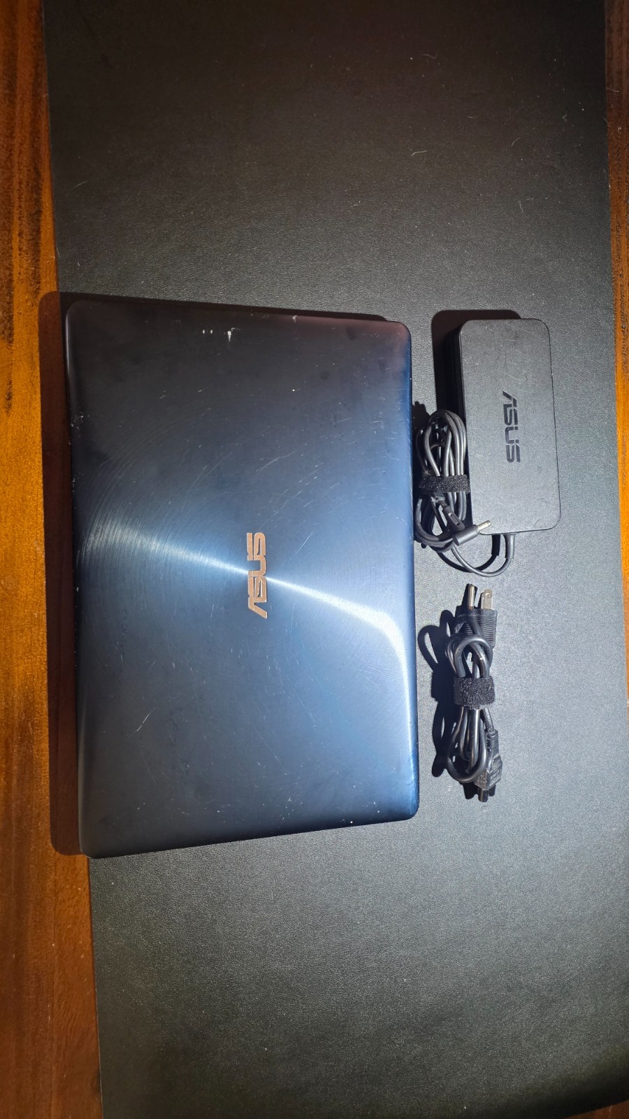 ASUS Zenbook Pro 15 UX580GE i9-8950HK 2TB Disk 16GB RAM Fingerprint + Screenpad