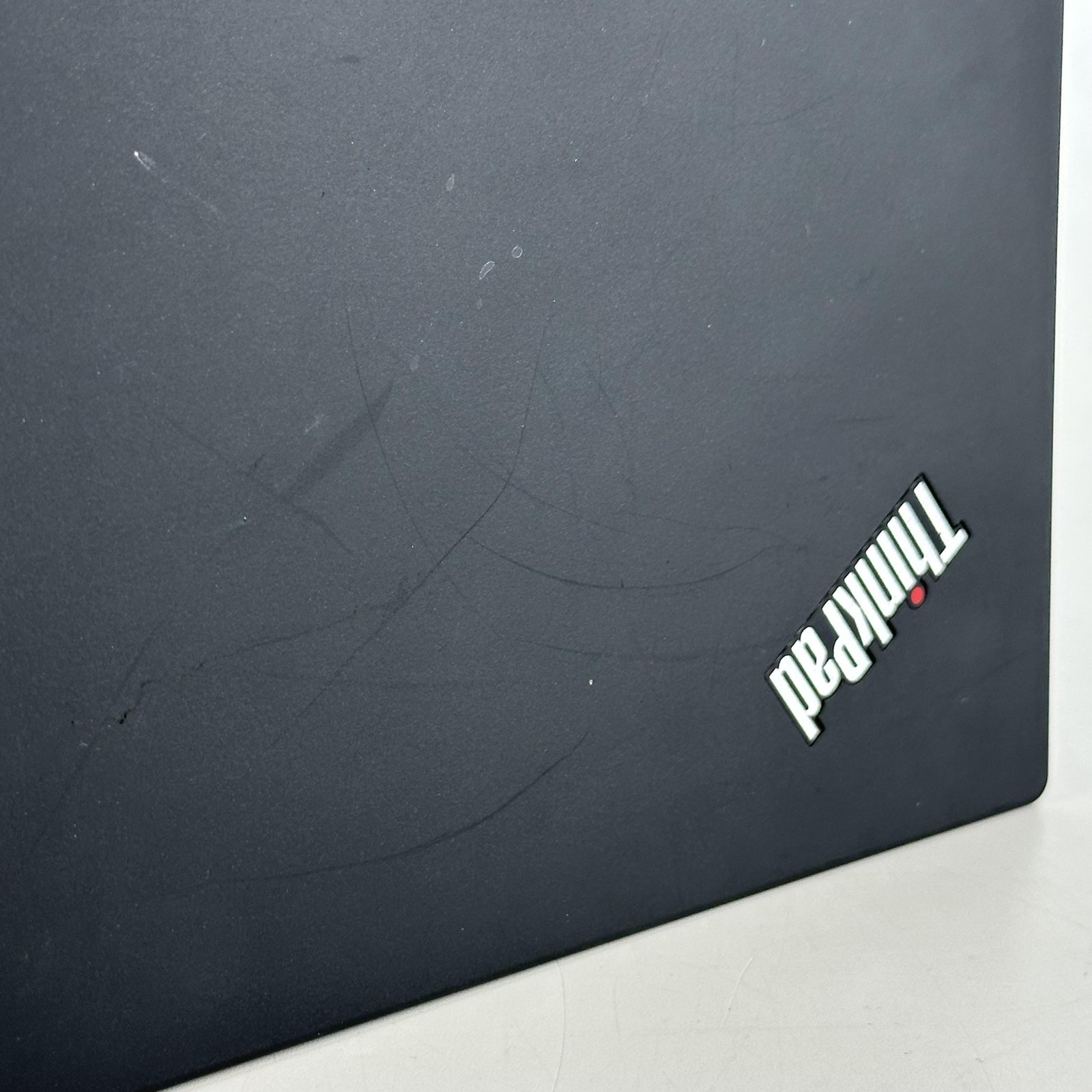 Lenovo ThinkPad T490 14 FHD i7-8665U 1.90GHz 24GB 256GB SSD – POWER FAILURE