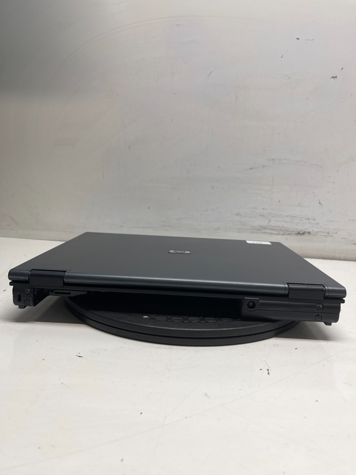 HP HSTNN-I05C Intel Centrino NO RAM NO HDD NO BAT – FOR PARTS