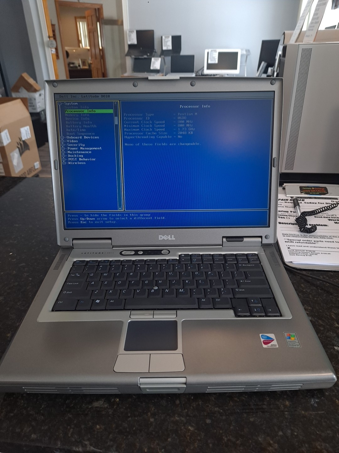 Dell Latitude D810 15″ Laptop Intel Pentium -BOOTS TO BIOS