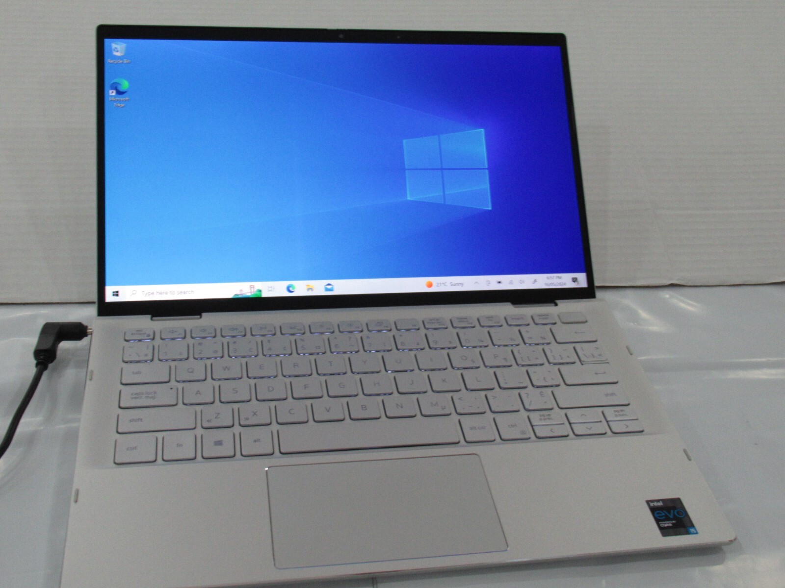 Dell Inspiron 7306 2n1 P124G 13.3″ i5-1135G7 1.3GHz 8GB RAM 128GB SSD