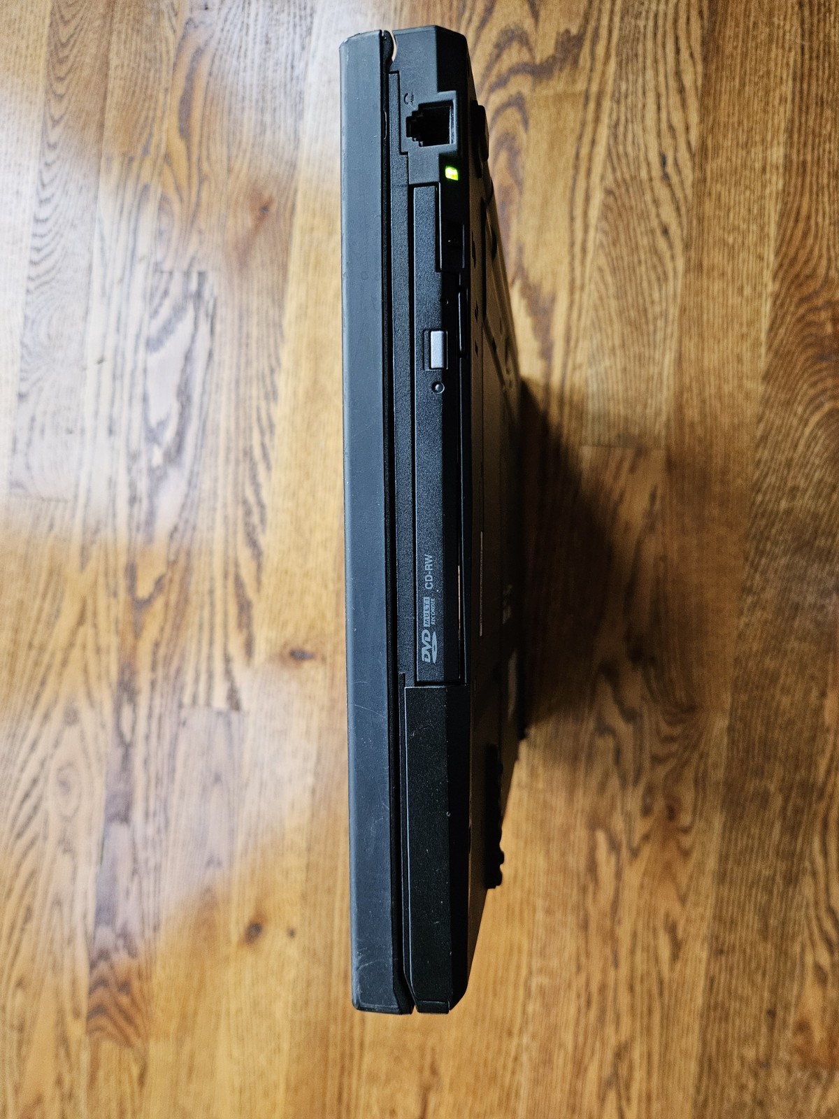 ThinkPad T500 4 GB/320 GB HDD/15″ screen/ Windows XP Pro. Ready to Use
