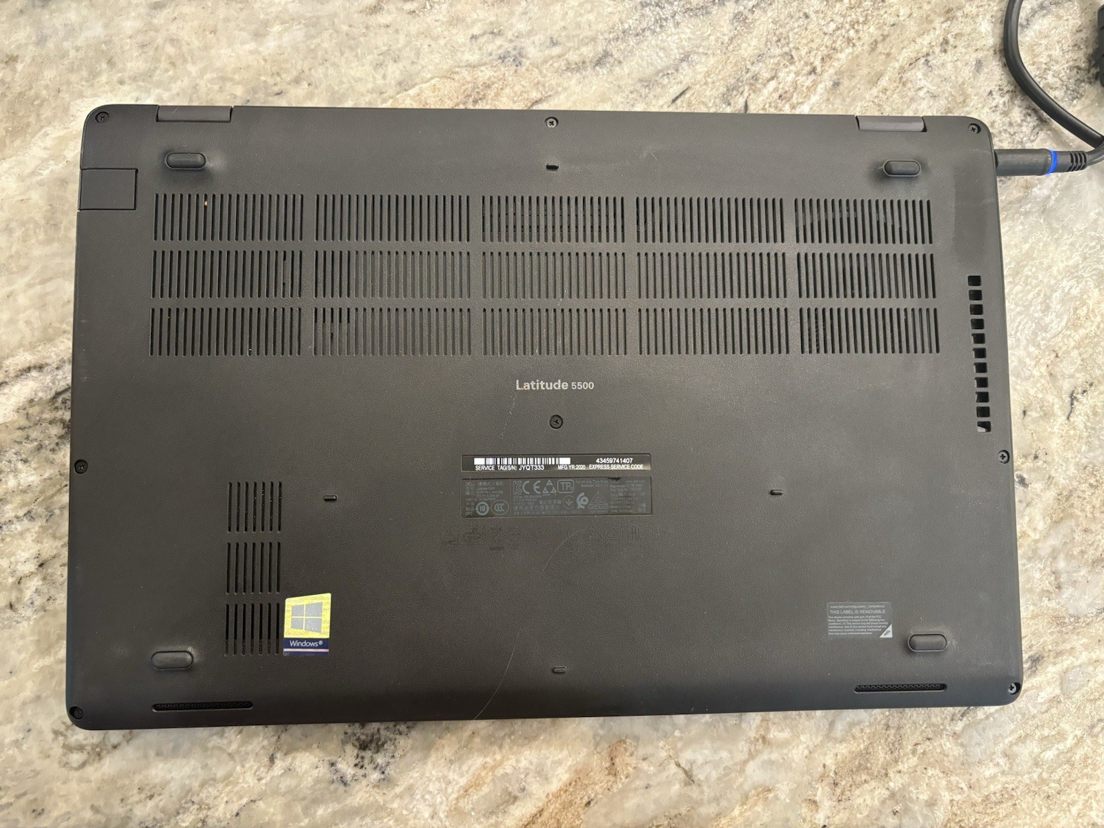 Dell Latitude 5500 | 15.6″ | i5-8265U 1.60GHz | 16GB RAM 240GB SSD | WIN 11 PRO