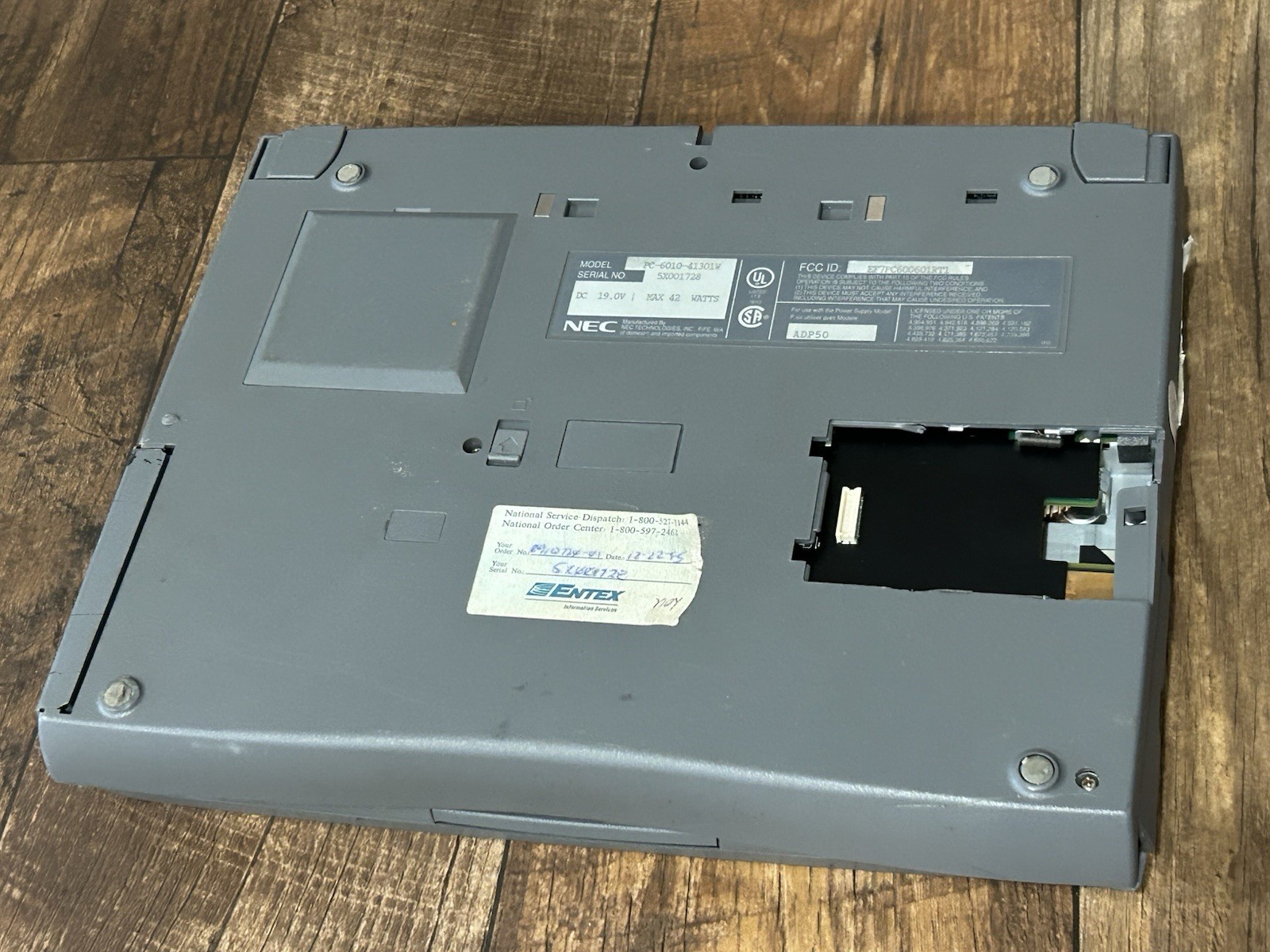 NEC Versa 2000D Laptop For Parts As Is PC-6010-41301W Not Tested