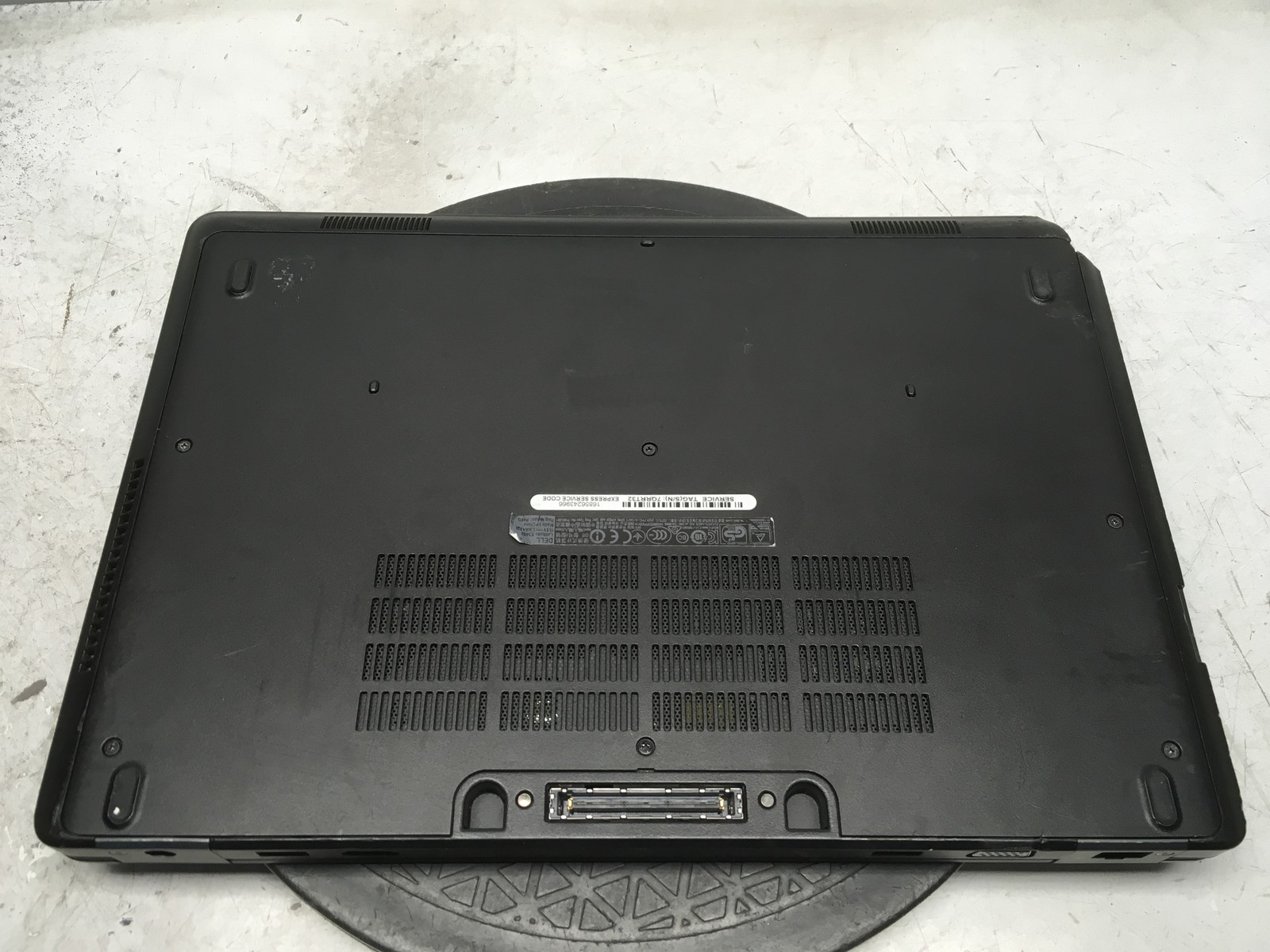 Dell Latitude E5450 Intel i5-5300U 2.3GHz 2 GB NO HDD No Batt