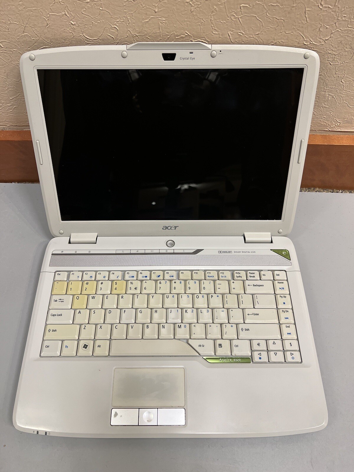 ACER Aspire 4520 AMD Athlon Dual-Core 2GB RAM 120GB HDD WIFI WRBCAM
