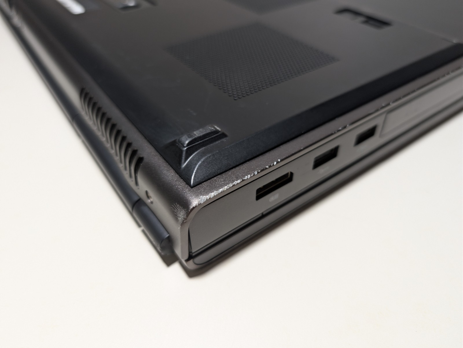 DELL PRECISION M6800 | i7-4930MX 32GB RAM 1TB SSD + 1TB HDD | FHD NVIDIA K4100M
