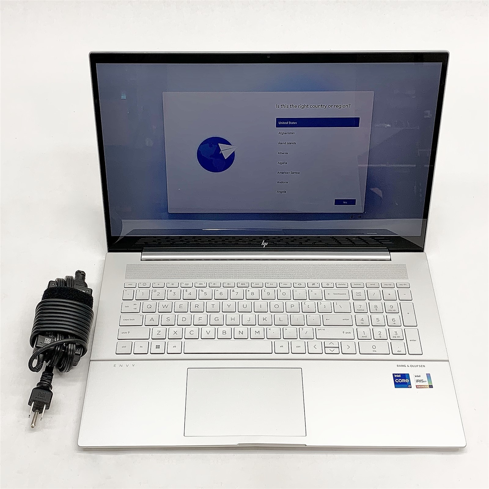 HP ENVY 17t-cr0000 Laptop Intel i7 1260P 2.1GHZ 17.3″ 16GB 512GB NVMe Windows 11