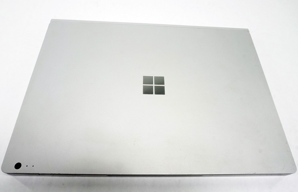 Microsoft Surface Book 2 13.5″ 1832 i7-8650U 1.9GHz 8GB RAM 256GB SSD GTX 1050