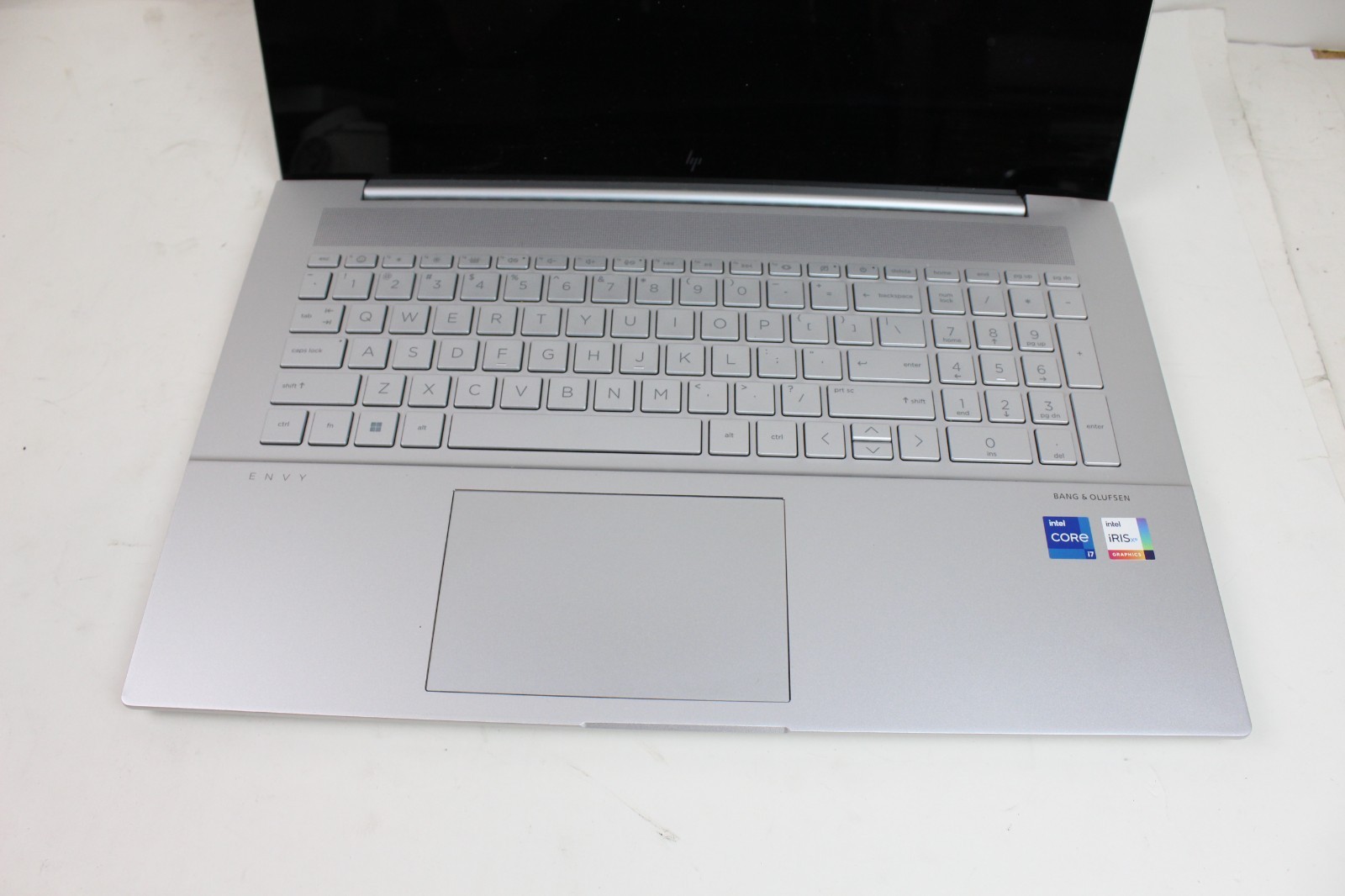AS IS PARTS HP Envy 17-CR0013DX 17.3″ i7-1260P 8GB RAM NO HDD