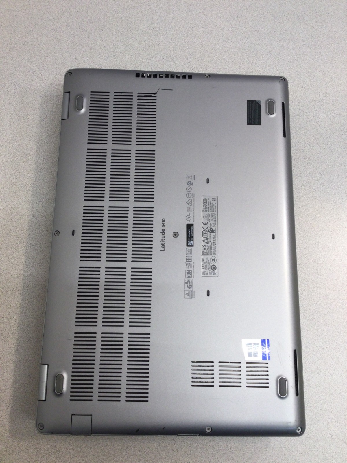 DELL latitude 5410 14” core i5 10th gen 1.70ghz 16GB RAM 128 GB SSD !!!READ!!!