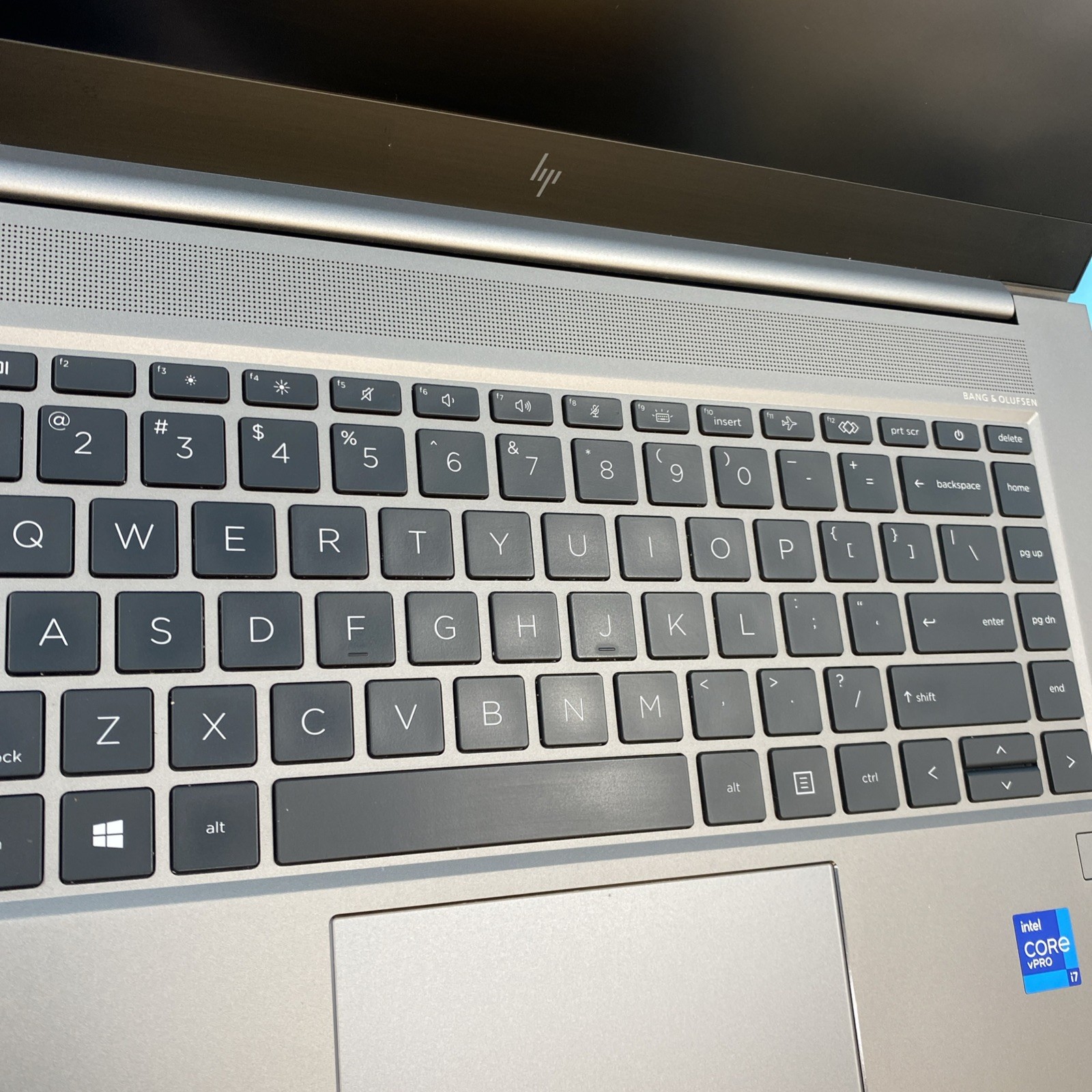 HP ZBook Studio G8 | i7-11850H | 32GB RAM | NO DRIVE | NO OS | 65% BATT