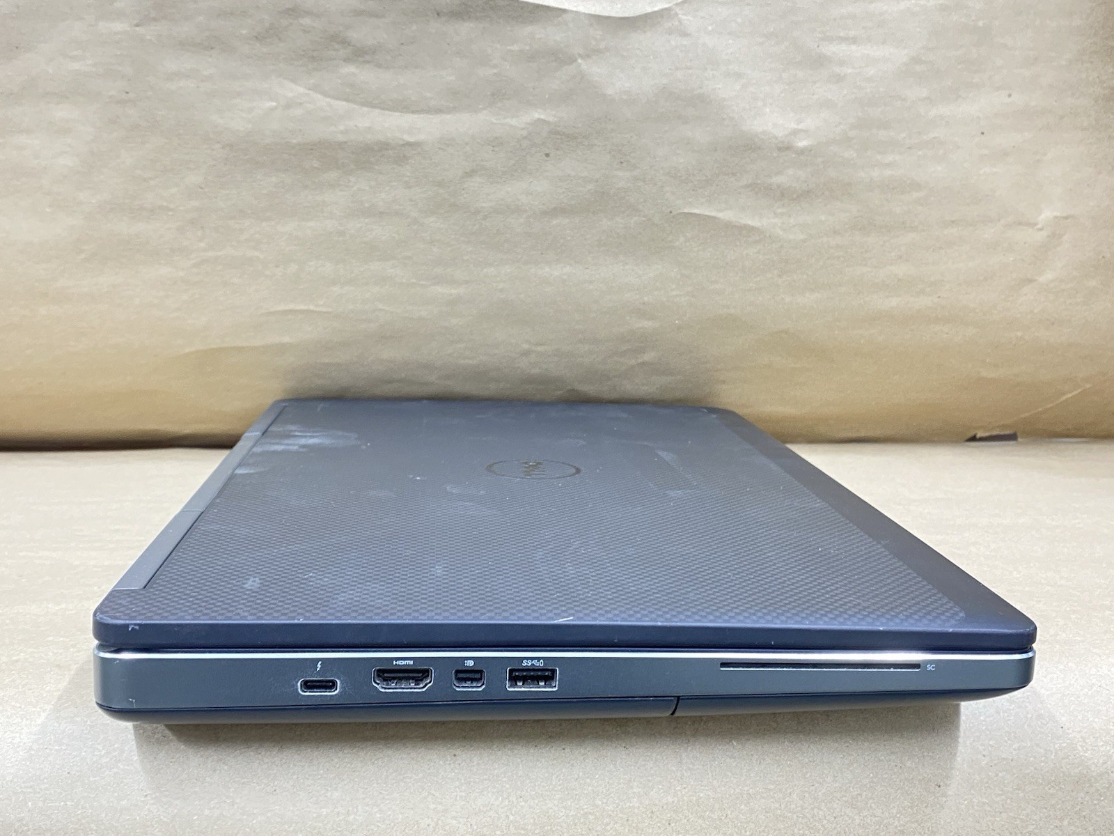 Dell Precision 7520 – 3840×2160 – E3-1575M – 8GB – 256GB SSD – Win 10 Pro READ
