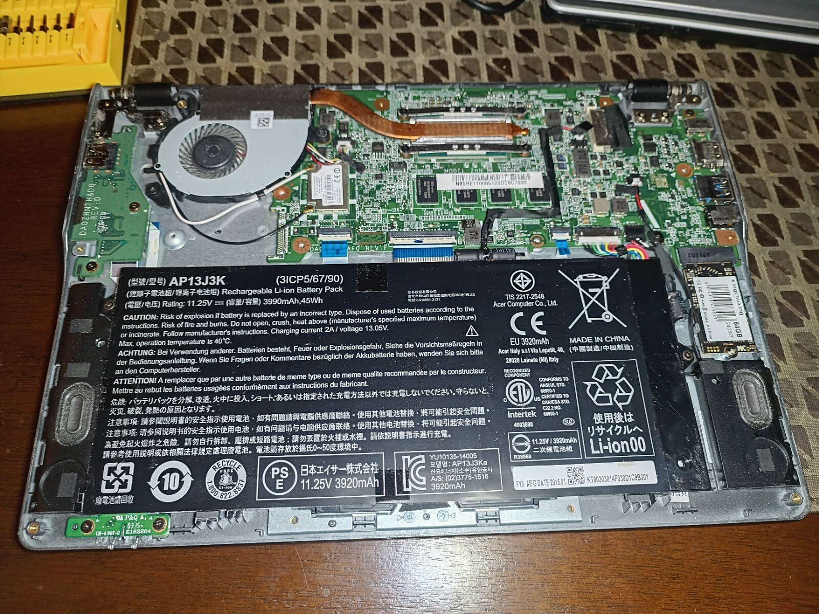 Acer C720-2800 ZHN Chromebook 64GB M.2 NGFF SSD Gray Celeron 2955U 4GB RAM