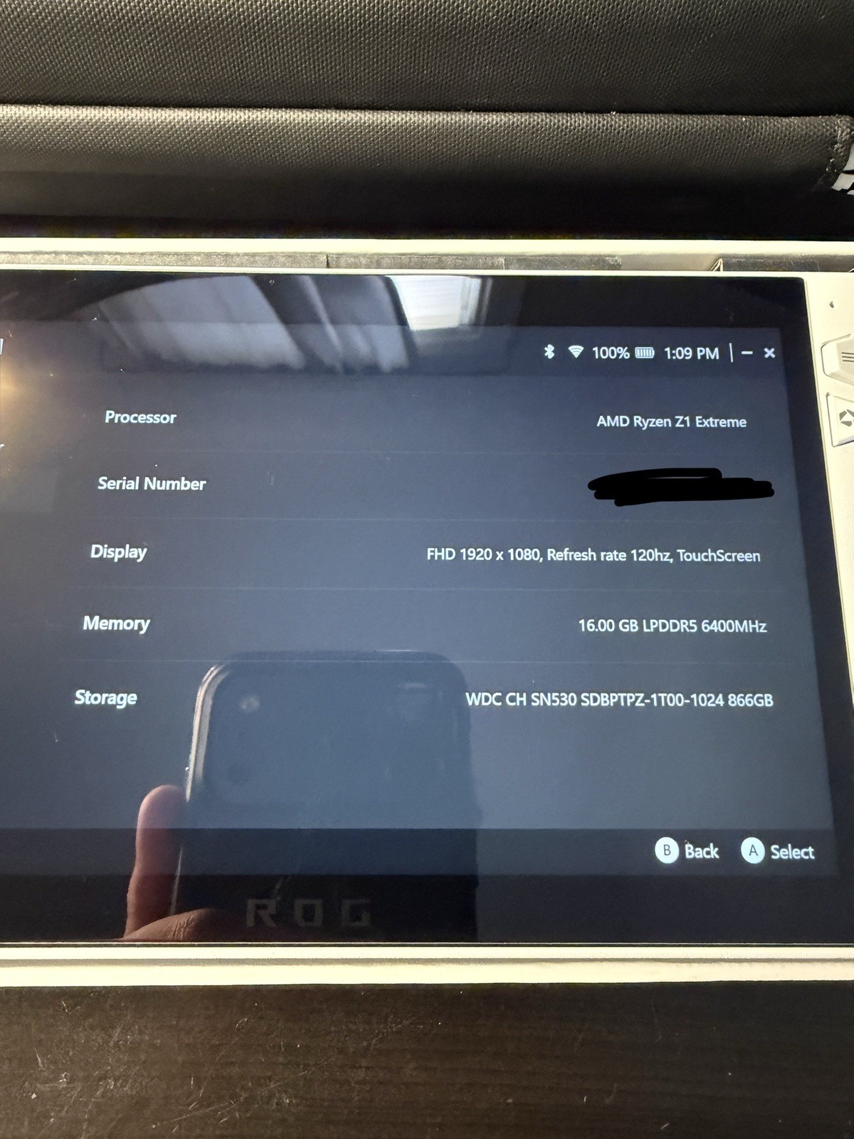 ASUS ROG Ally White w/ ASUS carrying case 1TB upgraded **MINT**