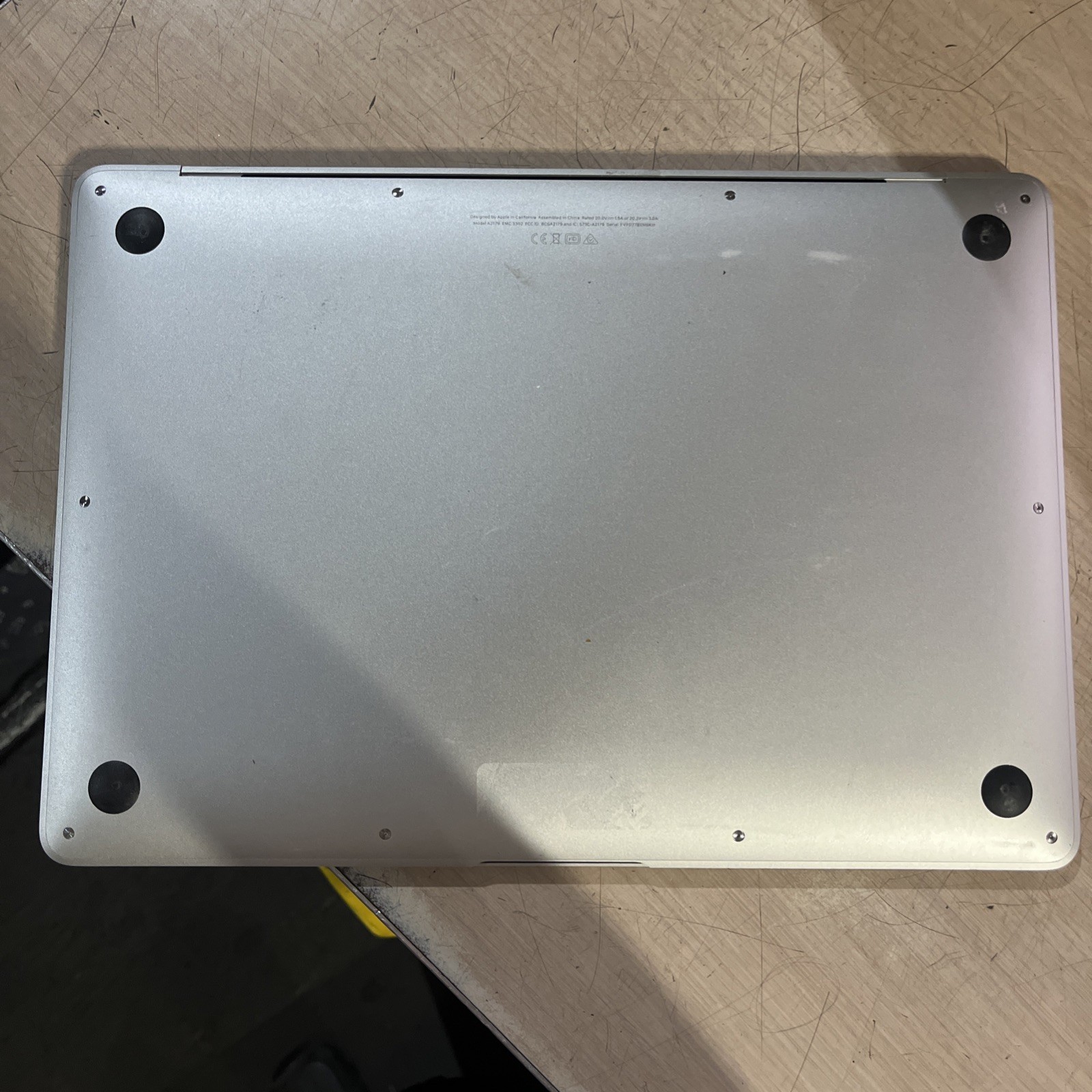 APPLE MACBOOK AIR 13″ SCISSOR, 2020 CORE I3-1000NG4 1.1GHZ 8GB RAM 256SSD ,