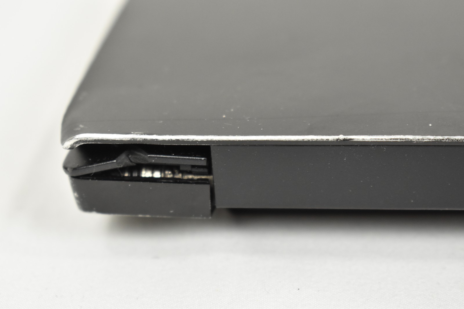 Lenovo ThinkPad E14 Gen 2 i5-1135G7 2.4GHz 4GB No HD No OS Parts or Repair