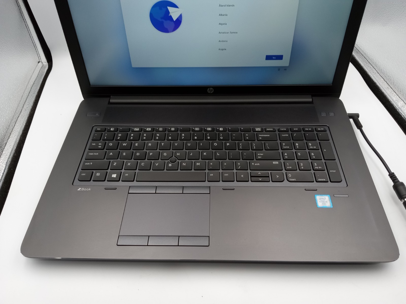 HP ZBook 17 G3 Laptop Intel i5-6440HQ 4GB RAM 128GB SSD Win11 – NO BATTERY -RR