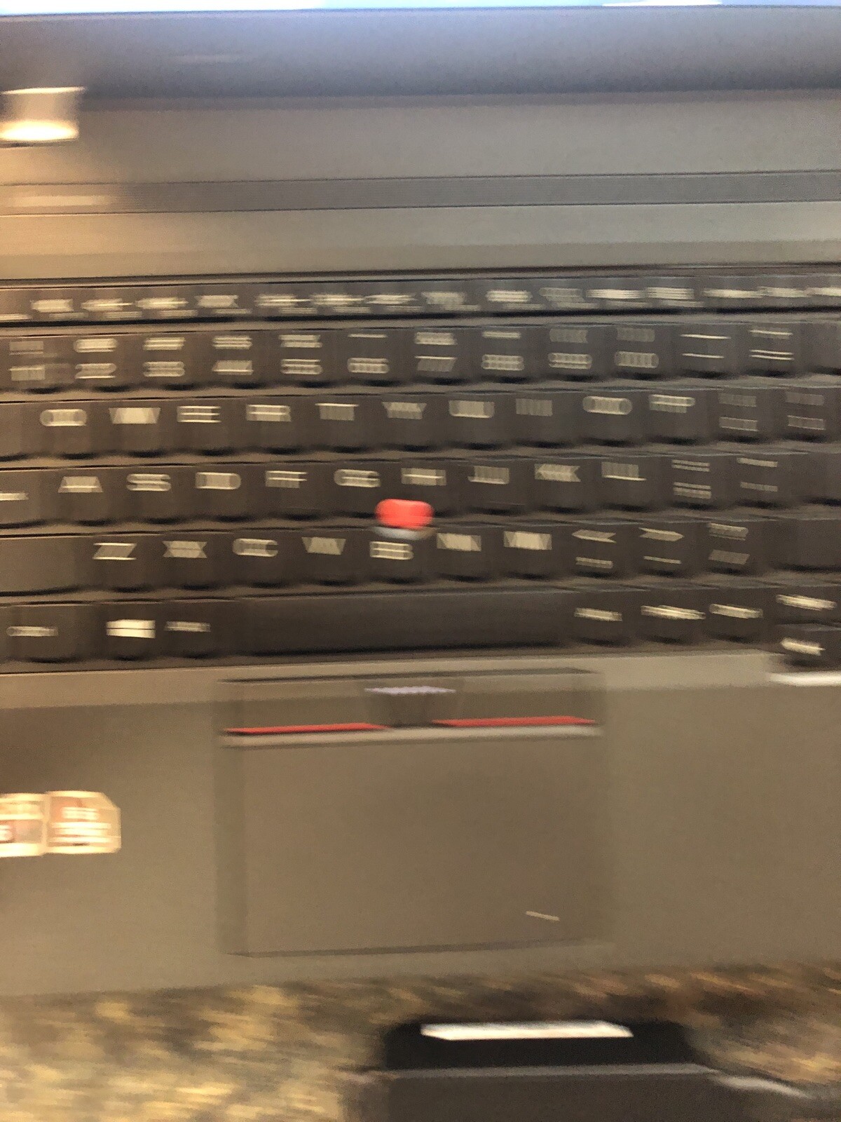 LENOVO THINKPAD E565 Laptop- AMD A6-8500P 1.6 GHz 4GB RAM WIN10 PRO 500GB MINT
