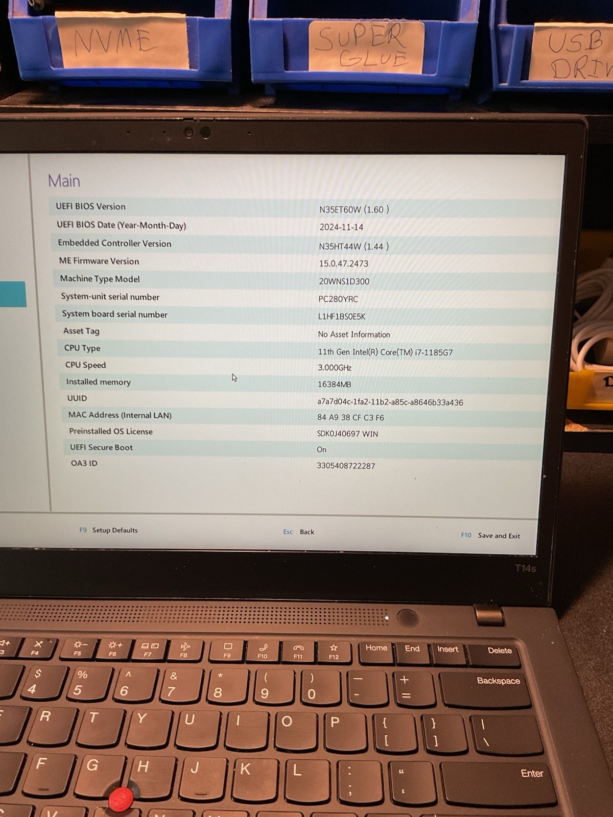 lenovo thinkpad t14s gen 2 i7-1185g7 16gb Ram No SSD #515