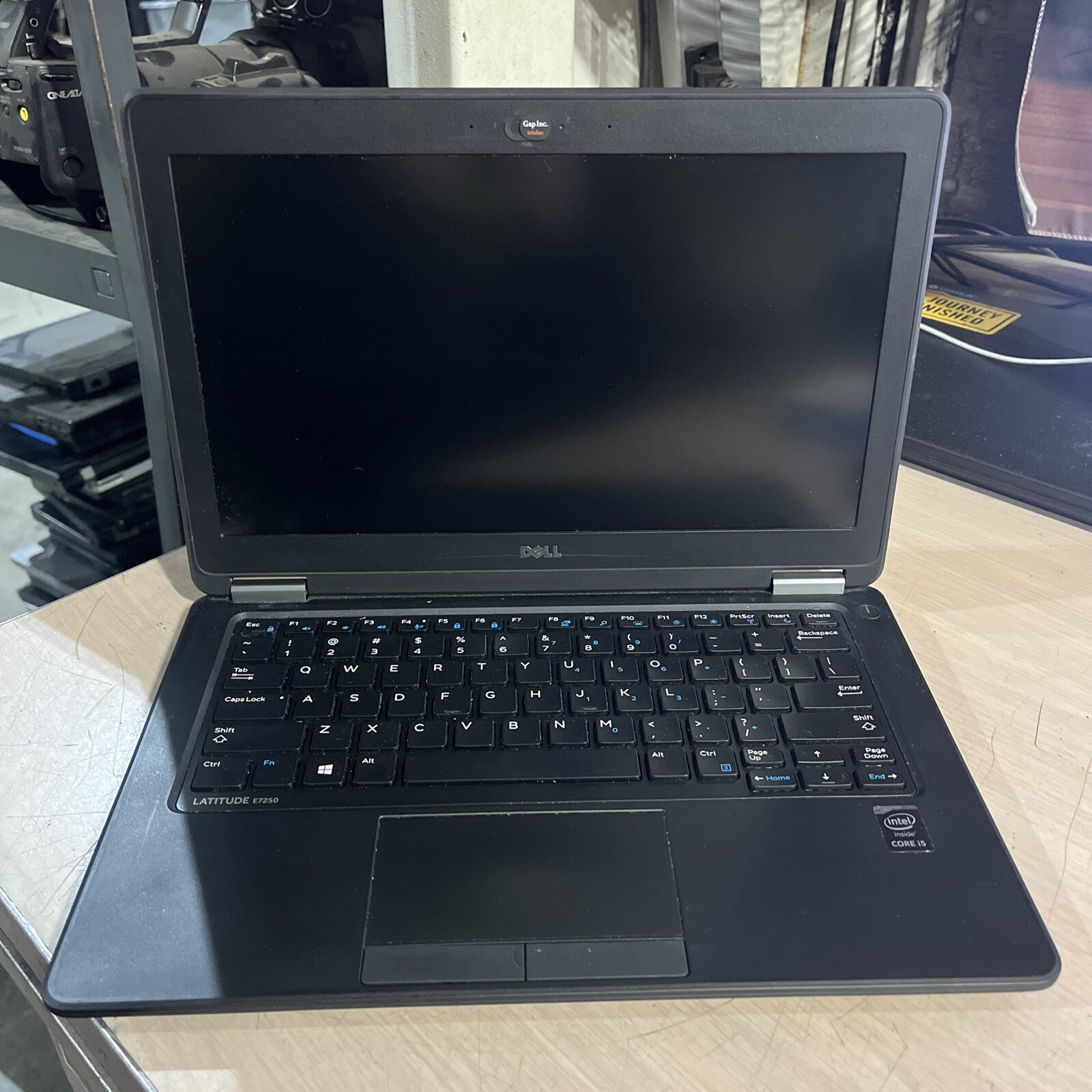 DELL LATITUDE E7250 INTEL CORE I5-5300U 2.30GHZ 4GB RAM NO HD
