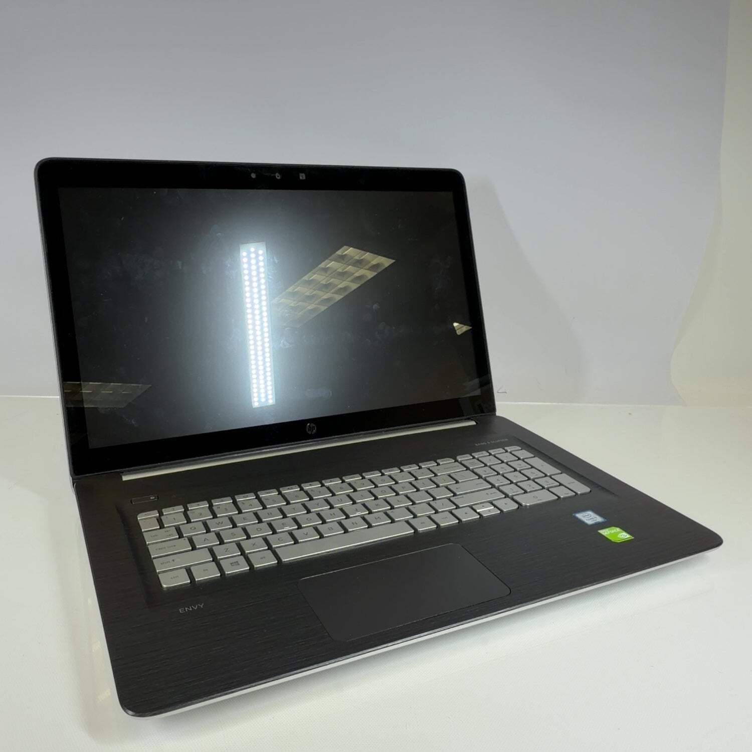 BROKEN HP Envy M7 M1W11UAR 17″ i7-6500U 2.5GHz 16GB RAM 1TB HDD GeForce940M READ