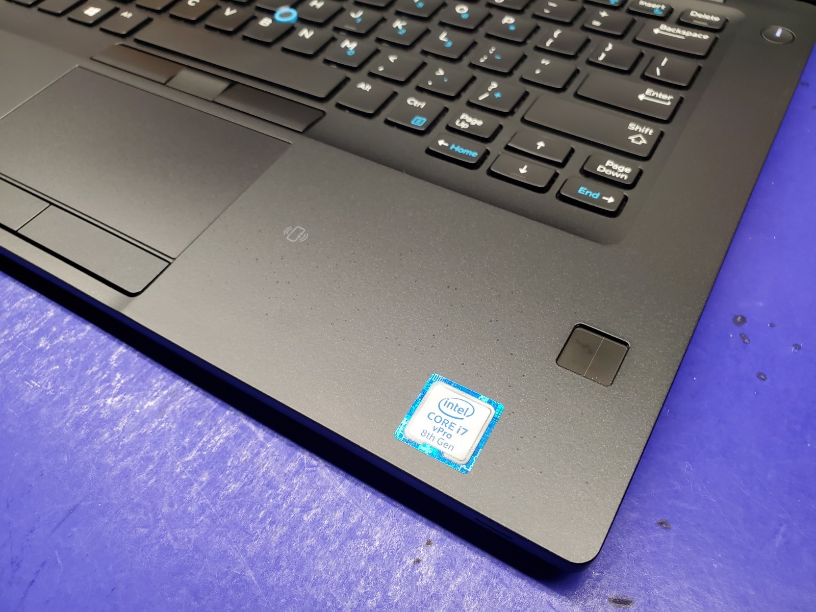 Dell Latitude 7490 Core i7-8650U@1.9GHz 16GBram 512ssd “Professionally Restored”