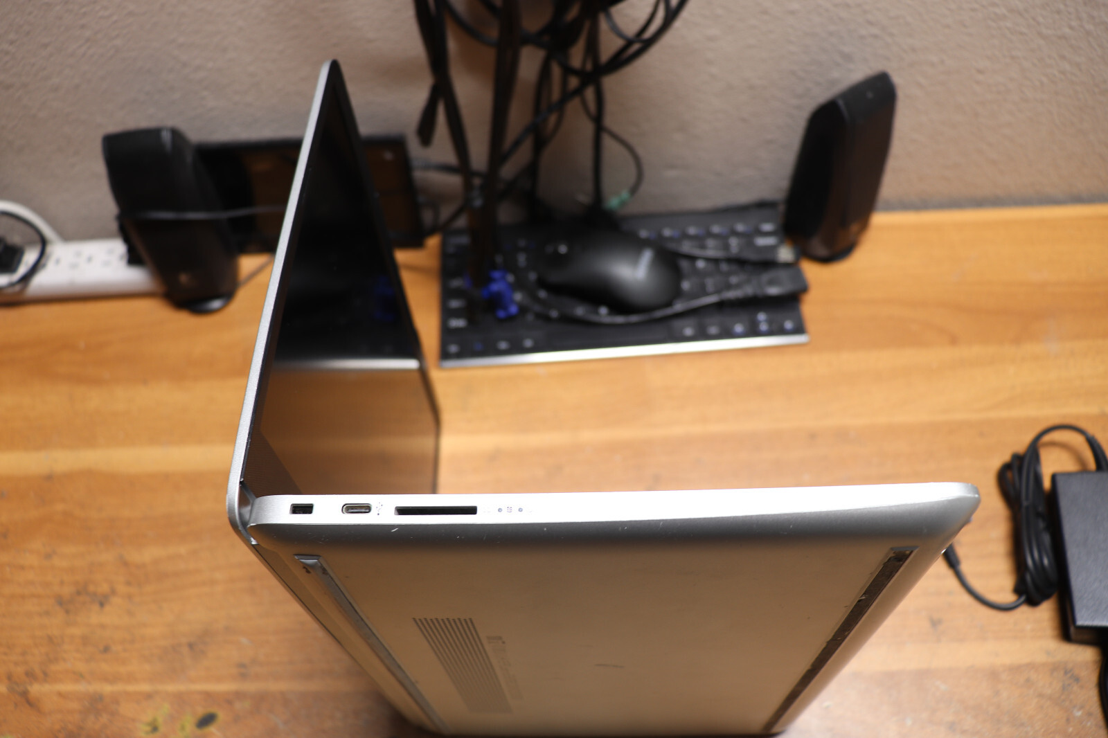 HP 14″ FHD Laptop AMD Ryzen 3 3200U 2.6GHz 4GB/128 SSD Win 11